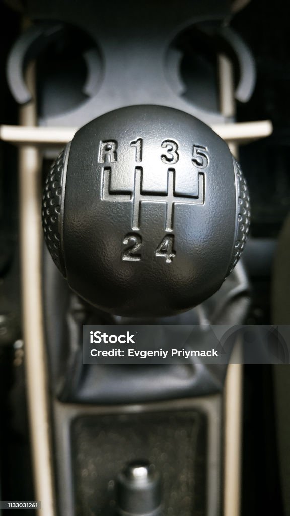 Foto de Shift Manual De Transmissão Da Alavanca Da Engrenagem Do Carro e  mais fotos de stock de Alavanca - iStock