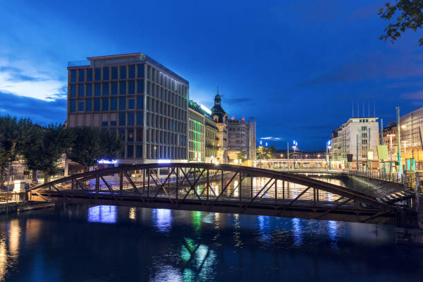 istock Architecture of Geneva along Rhone River 1133051508