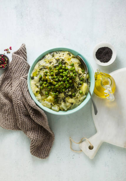 vegan pizzoccheri  dish. an adapted recipe from italian cuisine. healthy gluten free nutrition - valtellina savoy cabbage pizzoccheri tagliatelle imagens e fotografias de stock