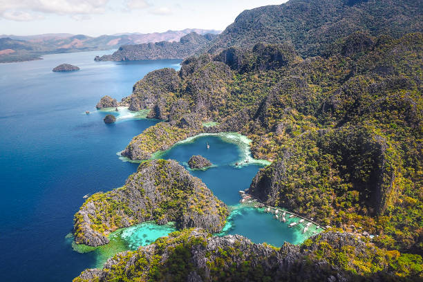 istock Kayangan Lake Coron tour, Palawan Philippines 1133081740