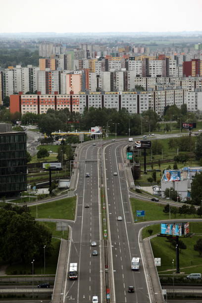 europa slovacchia bratislava città - sozialistisch foto e immagini stock