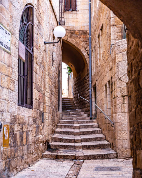 istock Israel - Jerusalem Old City Alley 1133126861