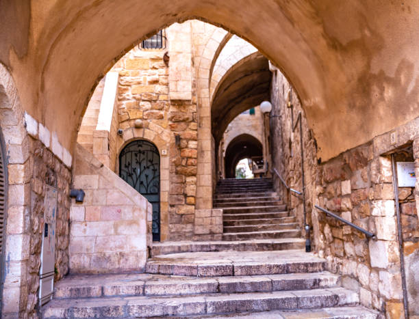 istock Israel - Jerusalem Old City Alley 1133126931