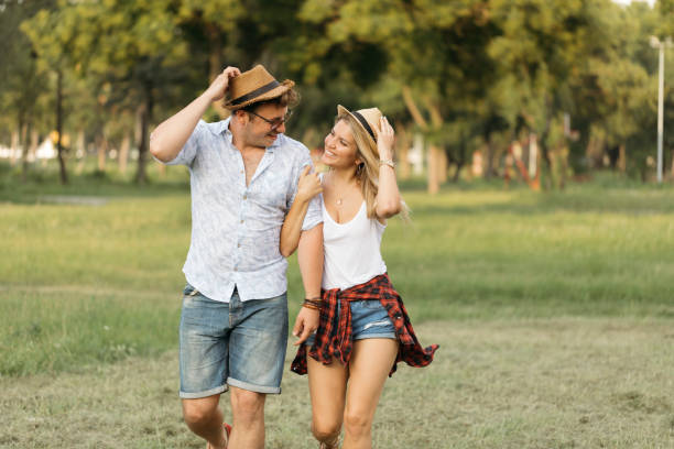 istock Countryside couple in love 1133148302