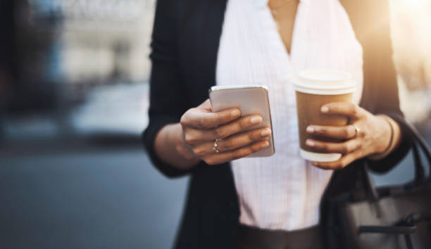 istock She sets up the time to chat to her contacts 1133155842