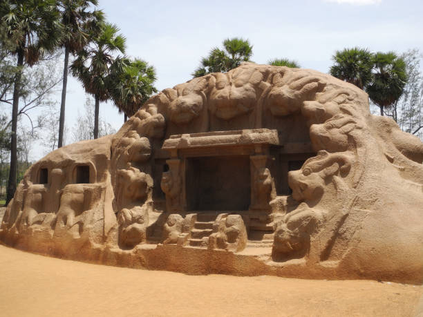 istock Hindu temple with sculptures, India, Tamil nadu 1133157402