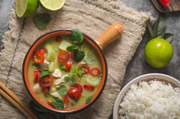 istock Delish homemade green curry 1133181019