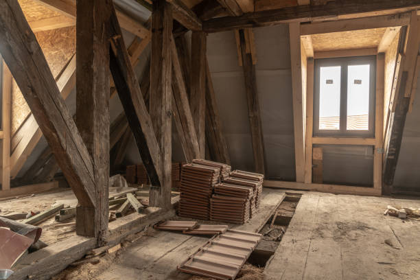 istock a very old house is extensively renovated 1133182660