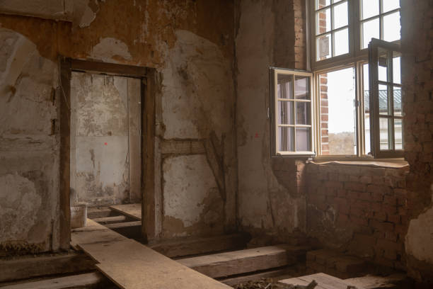 istock a very old house is extensively renovated 1133182662