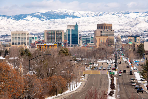 istock Capital boulevard and Boise skyline in winter 1133207376