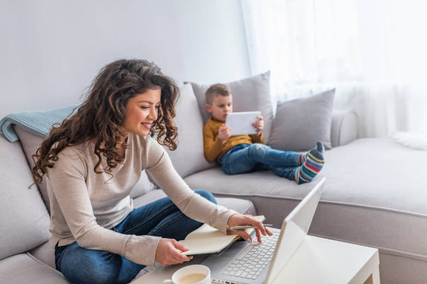 istock Unhappy Child Disharmony 1133216782
