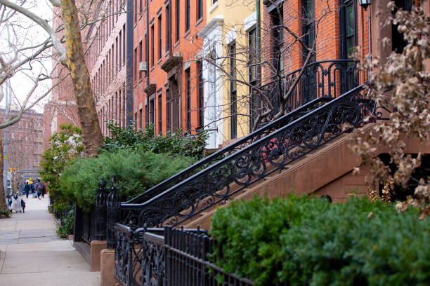 istock NYC Apartment Building Street Scene 1133227125