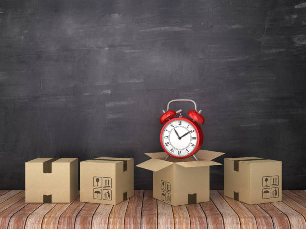 scatole di cartone con orologio in camera - sfondo lavagna - rendering 3d - deadline time clock urgency foto e immagini stock