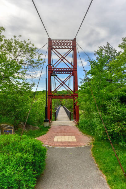 istock Androscoggin Swinging Bridge - Maine 1133262159