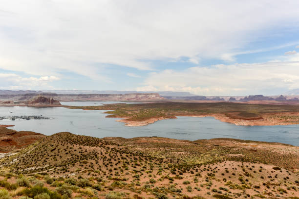 istock Lake Powell from the Glen Canyon Dam 1133305043