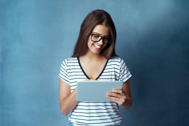 istock She's got her friends at her fingertips 1133311148