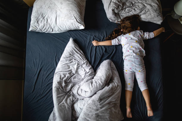 istock Sleeping little girl 1133345107