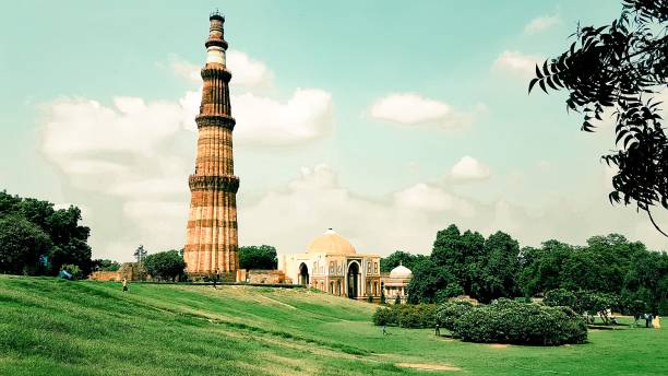 qutub minar( qutb minar ) - minaret zdjęcia i obrazy z banku zdjęć