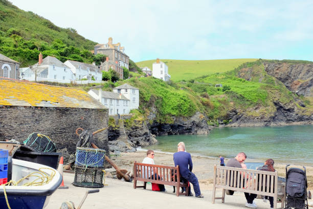 port isaac, north cornwall, royaume-uni. - cornwall england uk england port isaac photos et images de collection