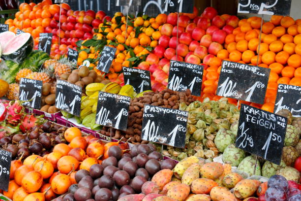 istock Fruits and Vegetables Market 1133395954