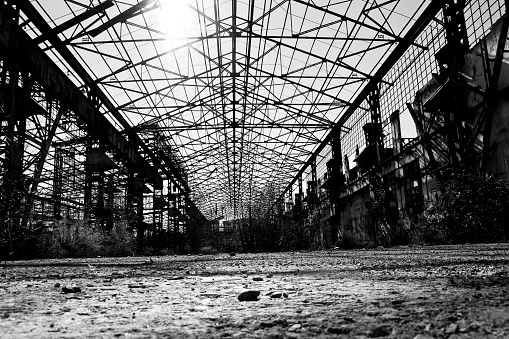 Fábrica abandonada en Italia photo