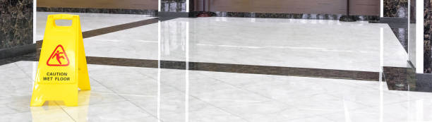 marble shiny floor in a luxury hallway of company or hotel during cleaning - slippery floor wet sign imagens e fotografias de stock