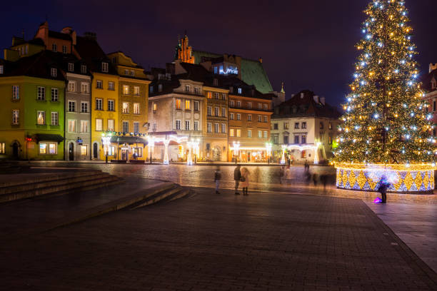 istock Warsaw Old Town Square During Christmas Time 1133409123