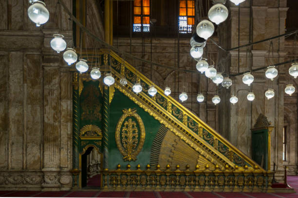 interior of muhammad ali's mosque in cairo, egypt - cairo mosque egypt inside of imagens e fotografias de stock