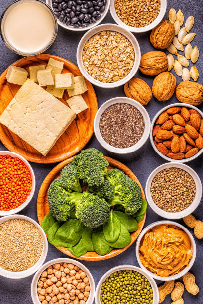 dieta sana cibo vegano, fonti proteiche vegetariane - soybean merchandise soy milk milk foto e immagini stock