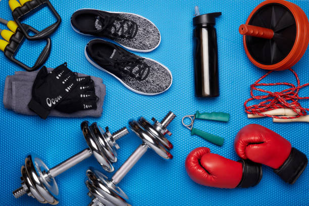 スポーツとフィットネス機器。 - exercise equipment weights jump rope shoe ストックフォトと画像