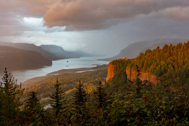 istock Sunset Columbia River Gorge Oregon. 1133474848