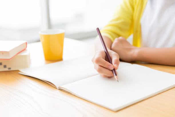istock girl who studies 1133476289