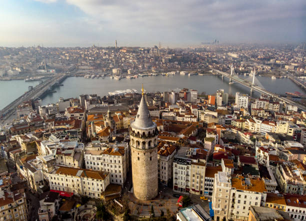 istanbul 'da galata kulesi 'nin havadan görünümü - galata kulesi fotoğraflar stok fotoğraflar ve resimler