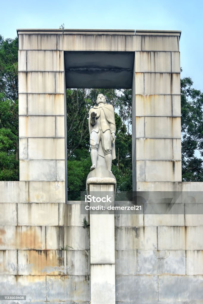 Roger Williams Statue - Prospect Terrace Park Prospect Terrace Park view of the Providence skyline and Roger Williams statue, Providence, Rhode Island, USA Architecture Stock Photo