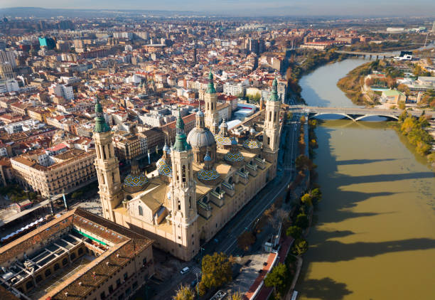 istock Aerial view of Zaragoza with Basilica 1133529005