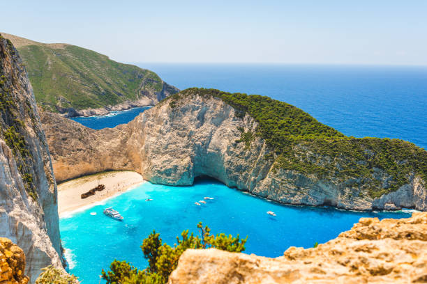 istock Travel tour background 1133540119