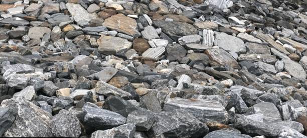 istock Rocky Levee (NYC) Roosevelt Island 1133560963