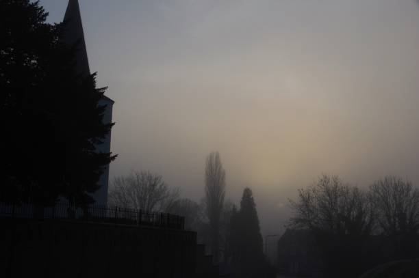 istock Misty city morning 1133597895