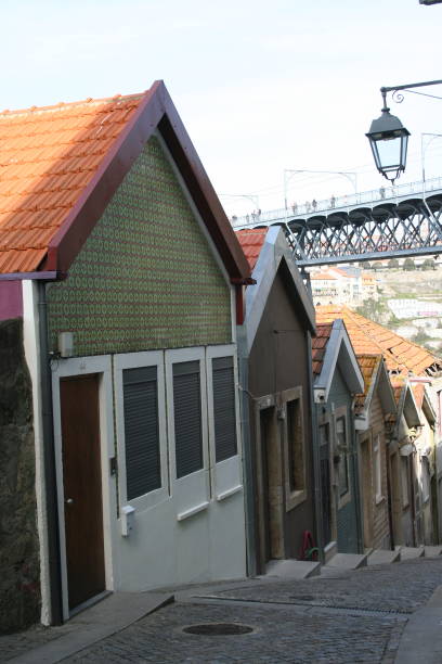 istock Small houses-Vila Nova de Gaia 1133597959