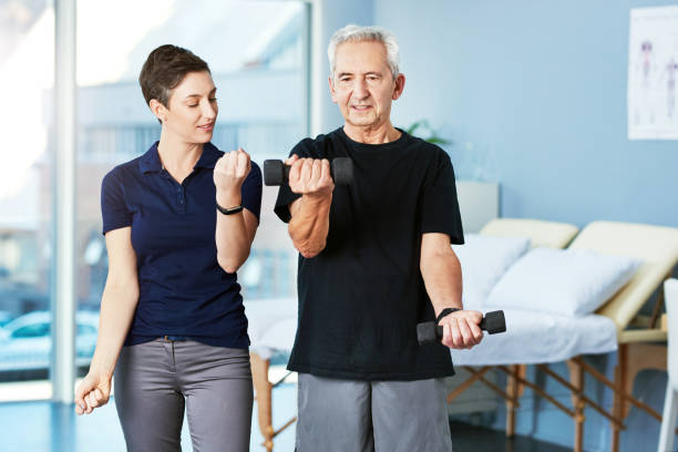 istock Grip the dumbbell like this 1133610604