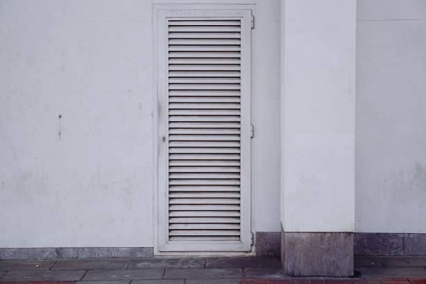 istock door in the street 1133642150