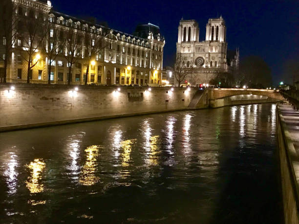 istock Night View of Notre Dame Cathedral 1133669621