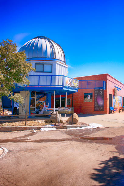 The visitor center at the Kitt Peak National Observatory in Arizona The visitor center at the Kitt Peak National Observatory in Arizona tohono o'odham stock pictures, royalty-free photos & images