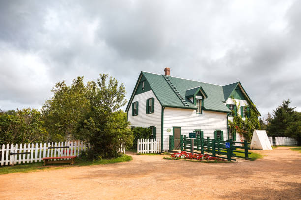 Green Gables house in Prince Edward Island Prince Edward Island, Canada - 11 Sept 2017: This house is the setting for the famous novel Anne of Green Gables, by L.M Montgomery, and is the early home of the main protagonist, Anne Shirley. lucy maud montgomery photos stock pictures, royalty-free photos & images