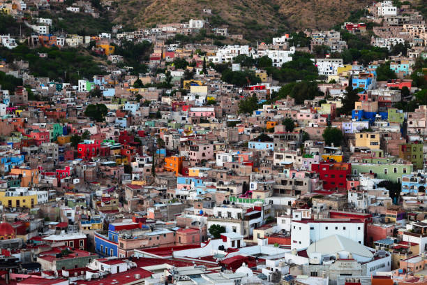 Cityscape in Guanajuato, Mexico This is a cityscape photo taken in Guanajuato, Mexico. Very famous and safe place for site seeing. 丘 stock pictures, royalty-free photos & images