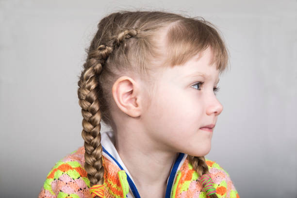 retrato da menina. - russian culture child learning little boys - fotografias e filmes do acervo