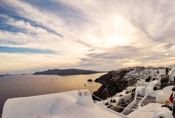 Greece, the origin the civilization. Landscape of the municipality of Santorini, which contains the inhabited islands of Santorini and Terasia and the uninhabited islands of New Cameni, Old Cameni, Aspronisi and Cristiana. Central region of Oia. vulcão stock pictures, royalty-free photos & images