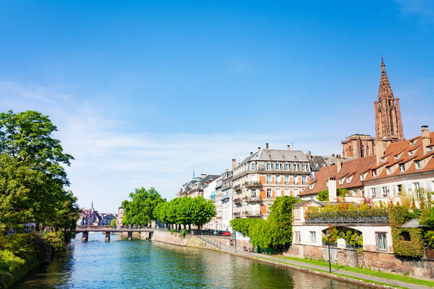 istock Ill river with Notre dame de Strasbourg cathedral 1133821058