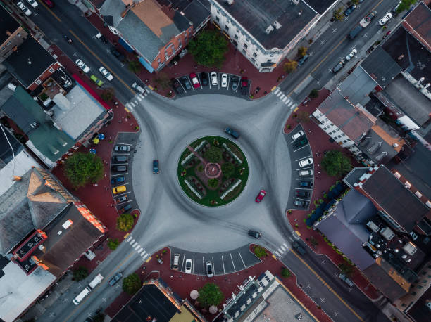 istock Roundabout of a traffic circle 1133857434