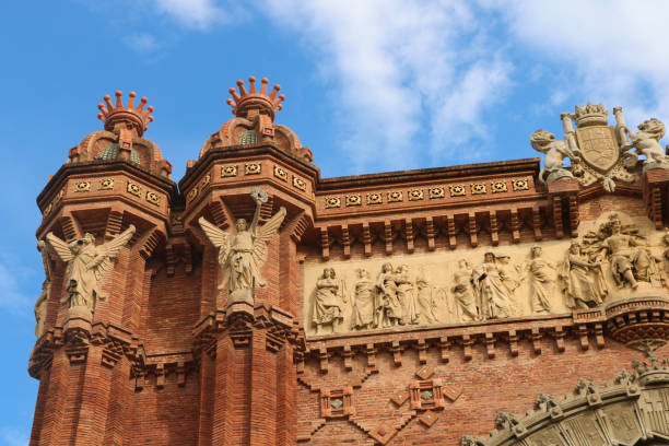 istock Triumphal arch in Barcelona, June 2018 1133872360